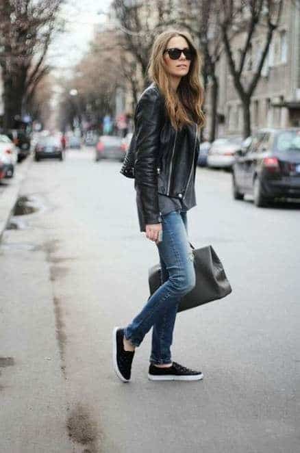 outfit semi formal mujer con zapatillas