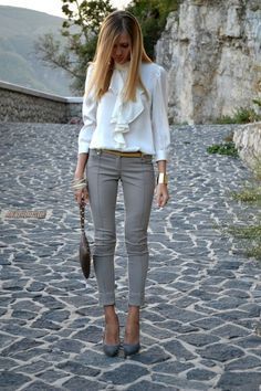 Cómo combinar un pantalón gris? — [ 20 Looks ]