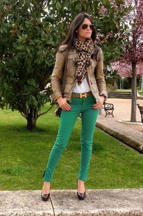 Cómo Combinar un Pantalón Verde? –